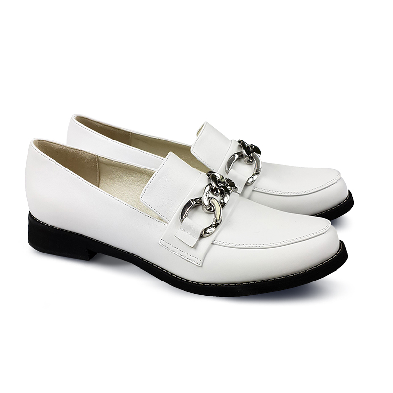Amalia leather loafer in white