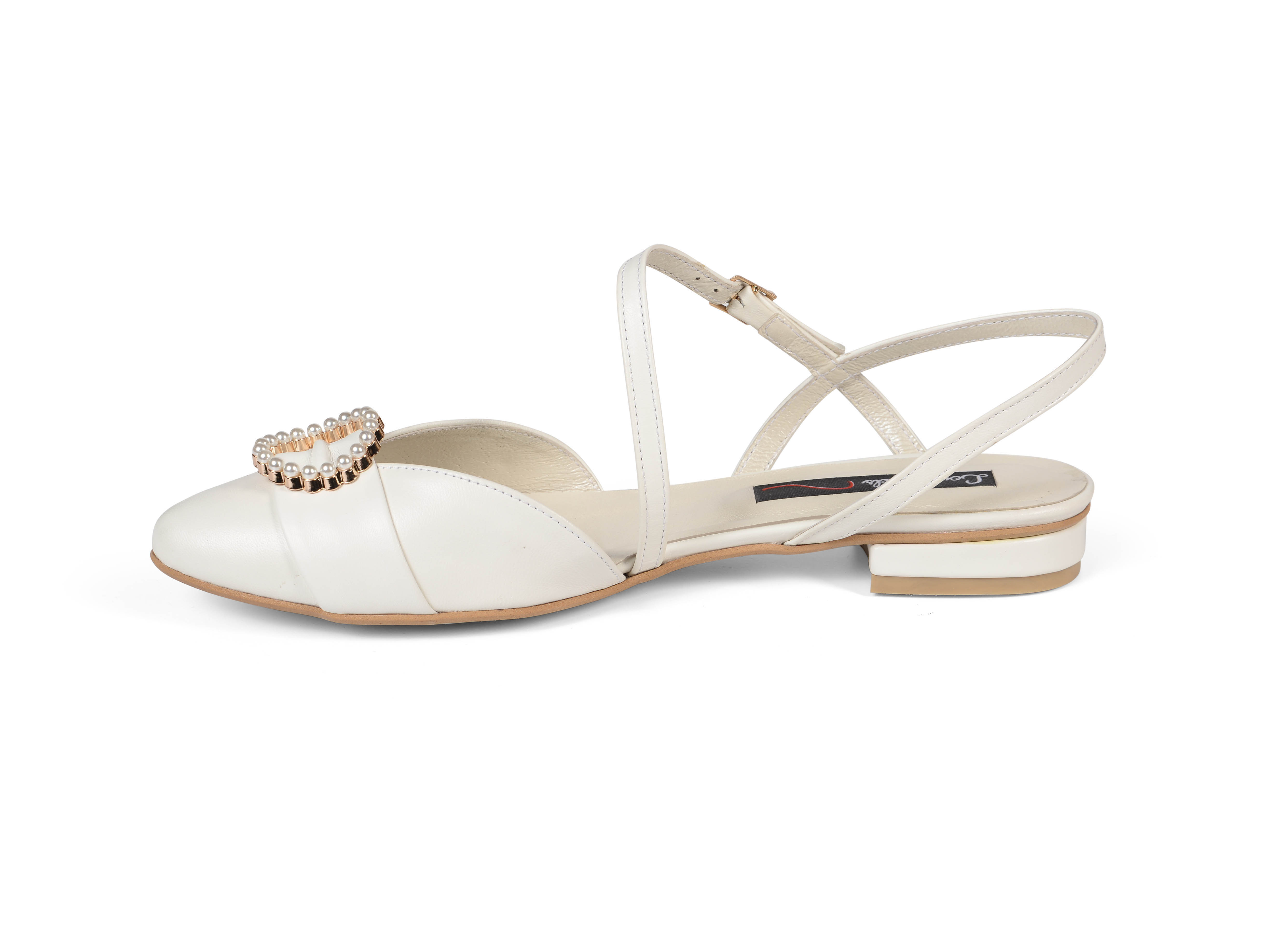 Annaya flats with pearl buckle